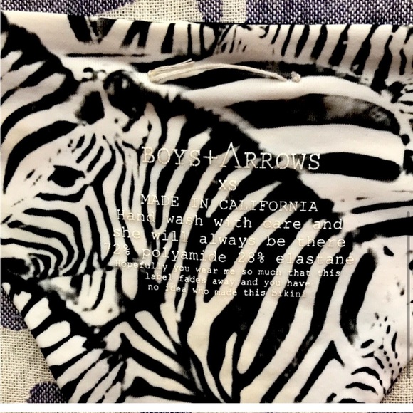 Boys + Arrows Truvy the troublemaker top and Jesse Juvenile bottom in Zebra - Picture 6 of 9